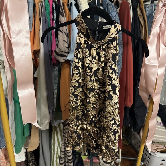 Alice + Olivia Black and Gold Floral Tank Top - Picture 3 of 4